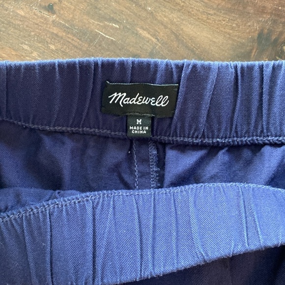 Madewell embroidered floral pull on shorts, elastic waist, pockets - Picture 5 of 6